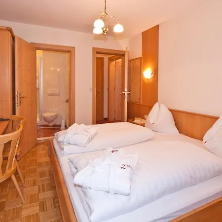 Erlebnisgut & Reiterhof Oberhabach Бухен